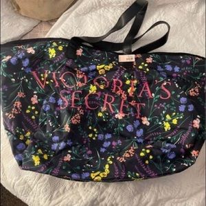 NWT Victoria Secret Duffle/Weekender Bag